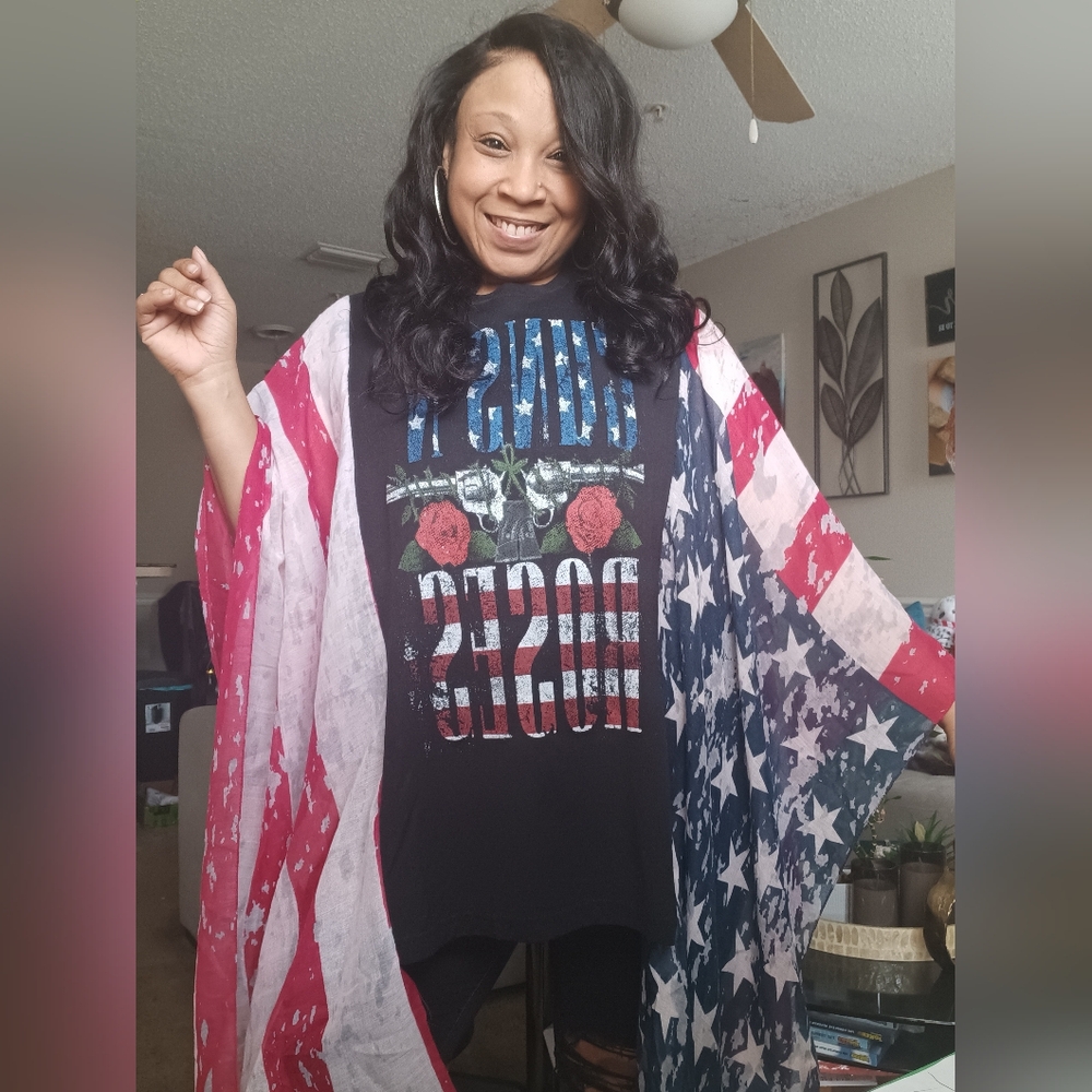 SOLD!!! Upcycled Guns N' Roses Graphic Tshirt Poncho - Picture 7 of 7
